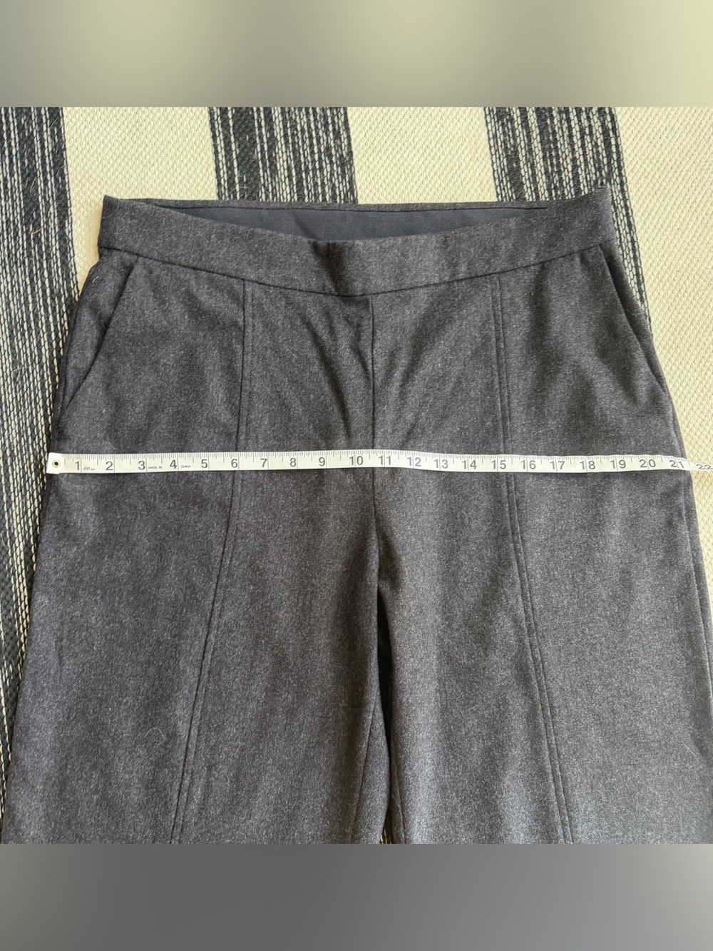 Eileen Fisher Women's Charcoal Gray Pleated Virgin Wool Ankle Lantern Pants Sz L - Picture 10 of 13